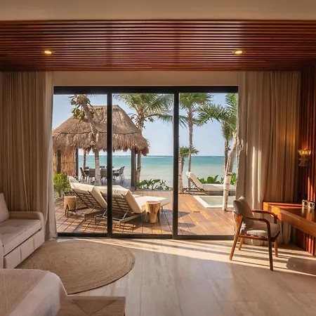 Villa Tulumar Beachfront Luxury Villa- Full Service